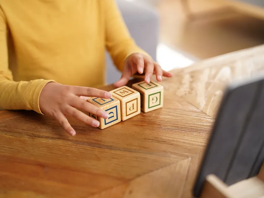 Find the Correct Letter on the Block